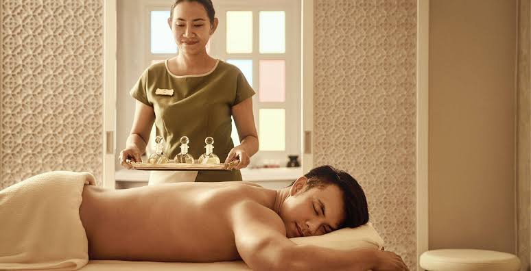 Relaxing Full BOdy Aromatherpy & thai massage