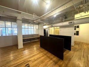 3500sq ft open commercial floor plate for bank brance diagonistic center